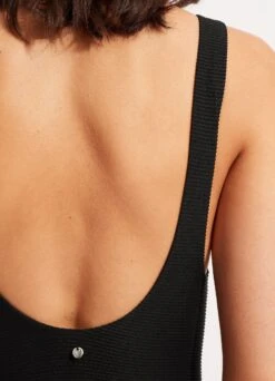 Essentials Retro Tank Maillot - Black 9 Essentials Retro Tank Maillot - Black -Bikini Sales Store 10761 640 Black 4