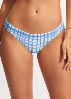 Front Page 38 Front Page -Bikini Sales Store 40054 951 AmalfiBlue 2