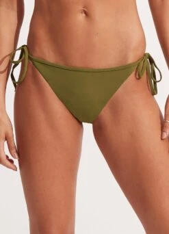 Front Page 26 Front Page -Bikini Sales Store 40659 942 Avocado 2